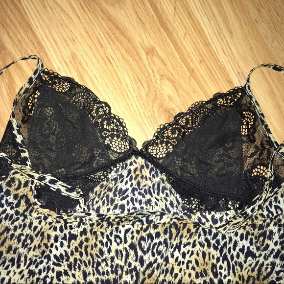 *SOLD* Victoria’s Secret Leopard Babydoll Nightie Teddy M - Picture 8 of 9